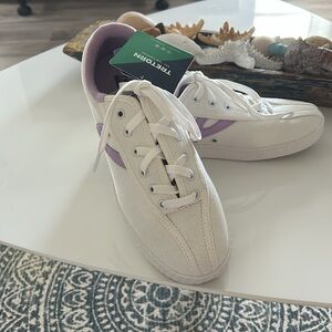 Tretorn Sneakers Women's White Lilac Ortholite Canvas Lace Tennis Shoes 7